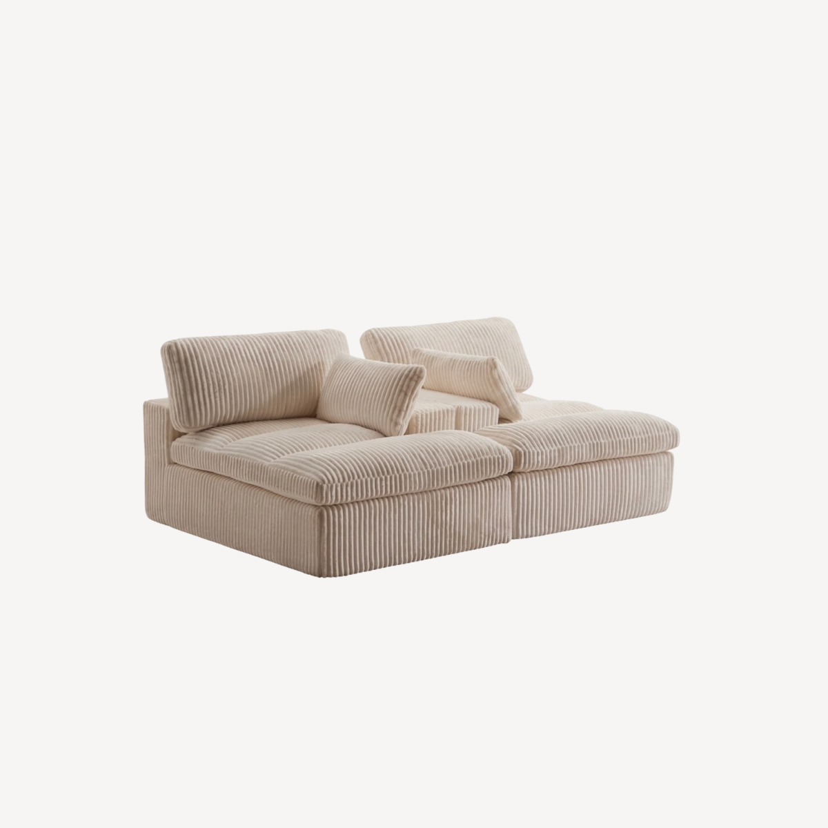 Canapé 2 places en velours côtelé crème, accoudoirs avec coussins, assise profonde.